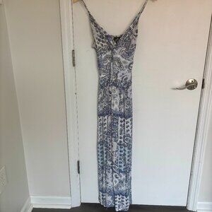 Angie Size M Blue Floral Maxi Dress